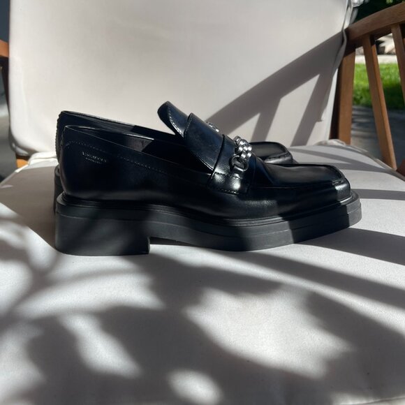 Vagabond Square-Toe Loafers - Picture 4 of 5